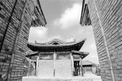 蘭州莊嚴(yán)寺，曾經(jīng)是一位帝王的皇宮內(nèi)苑