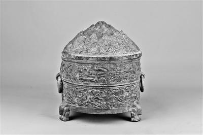 平?jīng)霾┥缴w神獸紋銅樽，東漢人向往過上神仙生活的印跡