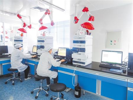 【抓“六穩(wěn)” 促“六?！薄繙p輕企業(yè)負(fù)擔(dān) 幫助渡過難關(guān)