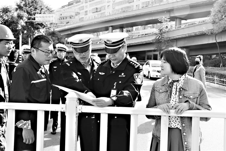 多方實地調(diào)研蘭州西關什字交通道改方案