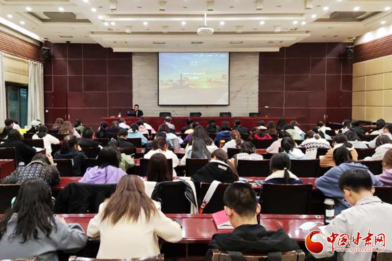 《玉帛之路、青銅之路與“金玉良緣”“金聲玉振”的文化原型》報(bào)告會(huì)在西北師范大學(xué)舉行