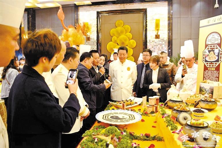 隴菜藝術(shù)盛典聚焦隴菜經(jīng)濟新成就——中國烹飪大師、甘肅省隴菜協(xié)會會長趙長安專訪