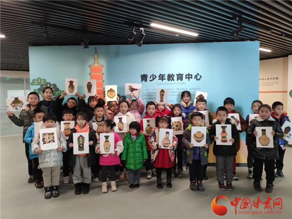 博物館里過(guò)臘八 武威這些孩子用五谷拼文物！