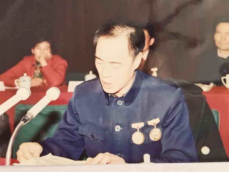 尋訪百名先鋒黨員  他用13年的時間完成28年的工作量——記“刀具大王”、全國勞模、蘭州通用機器廠工人技師蘆聚才