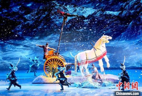 圖為《天下雄關(guān)》演出劇照。　高展 攝