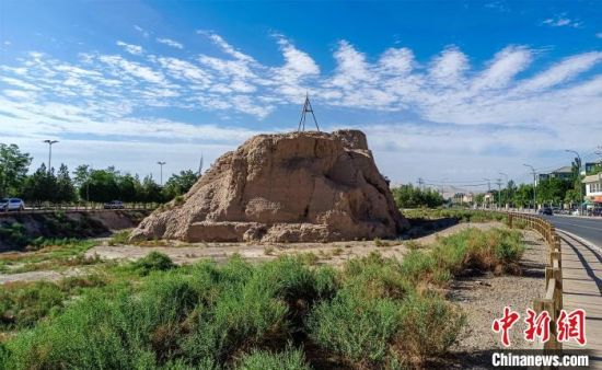 圖為沙州郡城遺址公園古遺址?！⊥醣筱y 攝