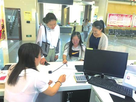 【聚焦】?jī)?yōu)化營(yíng)商環(huán)境 推進(jìn)高質(zhì)量發(fā)展——瓜州縣創(chuàng)新企業(yè)服務(wù)機(jī)制紀(jì)實(shí)