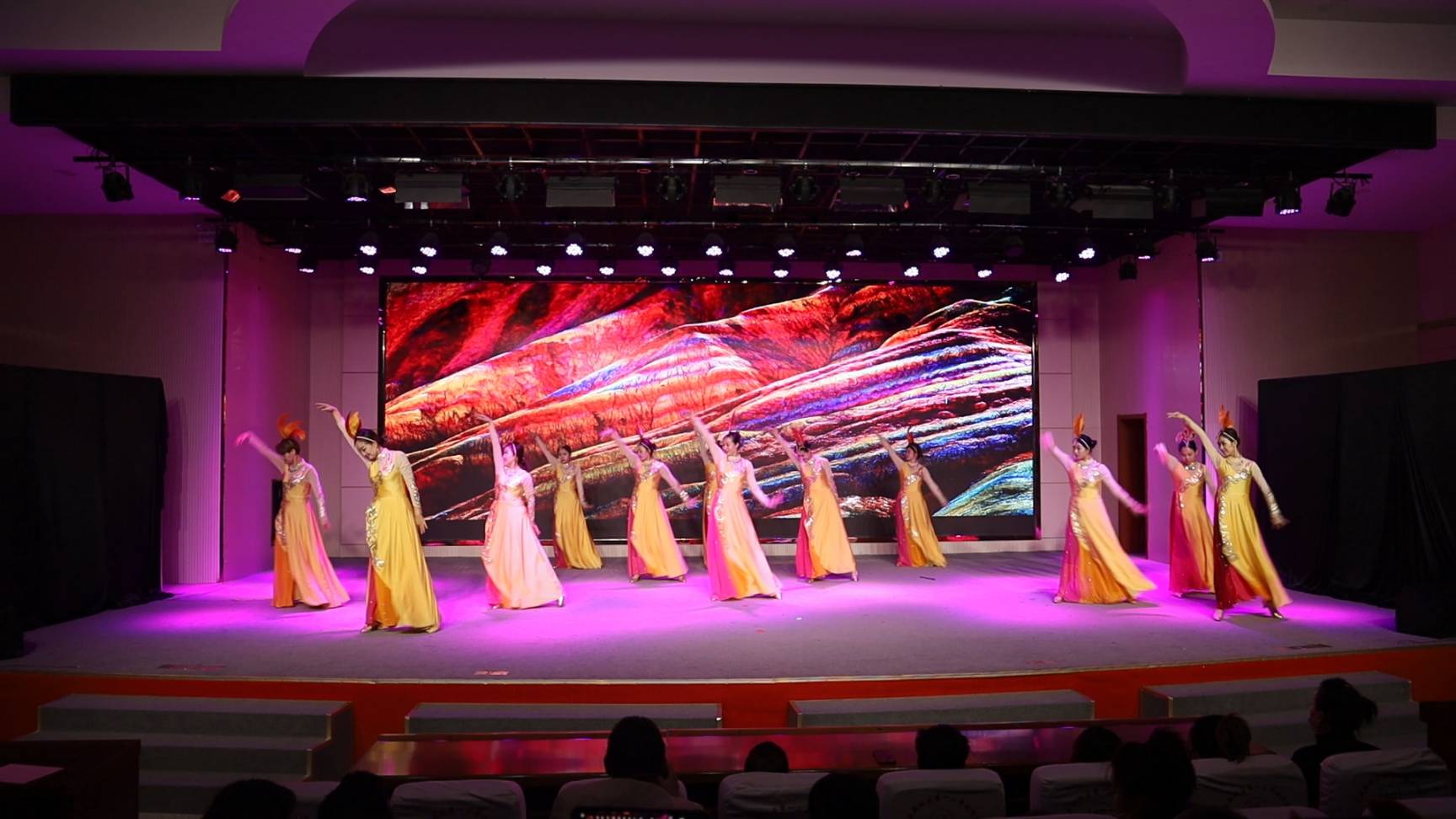 張掖市非遺舞臺劇《寶卷印象》在武威、金昌等市州上演