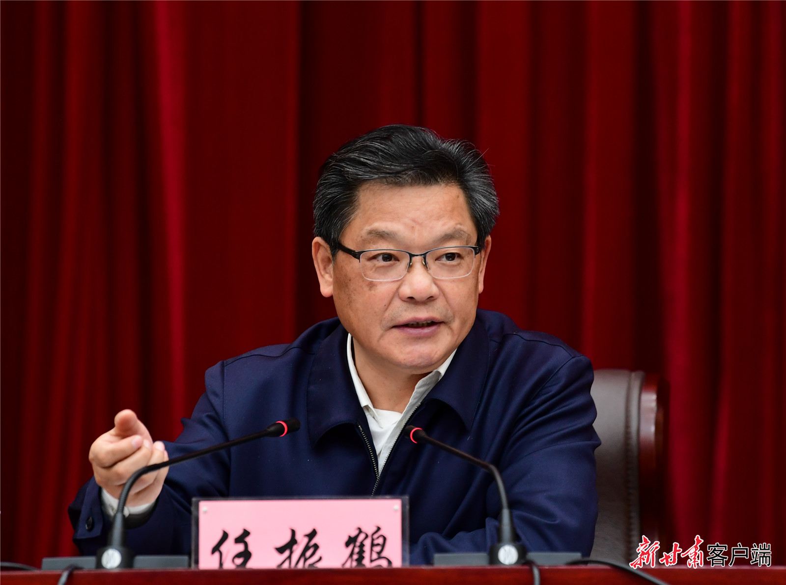 任振鶴在全省新型城鎮(zhèn)化工作推進會議上強調(diào)：凝心聚力抓落實、蹄疾步穩(wěn)向前進，奮力推進新型城鎮(zhèn)化建設再上新臺階