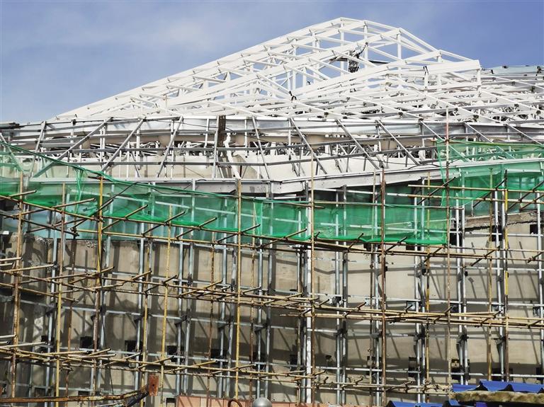 蘭州野生動物園配建項目建設(shè)抓進(jìn)度忙施工 “游客服務(wù)中心”“動物行為展示館”雛形可見