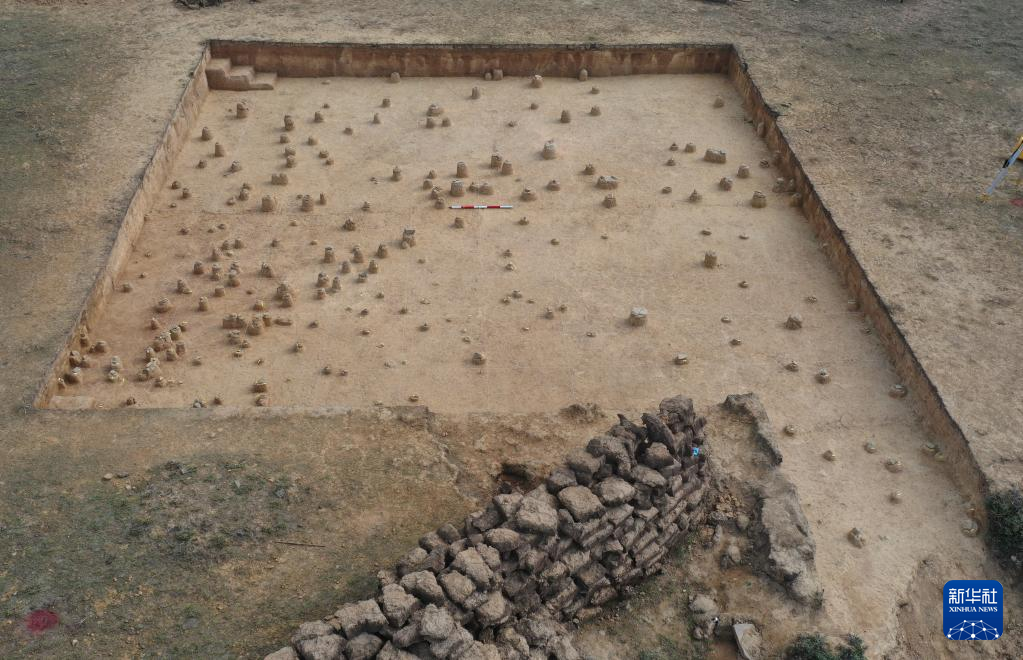 四川稻城縣皮洛舊石器時代遺址探方發(fā)掘情況（資料圖）。