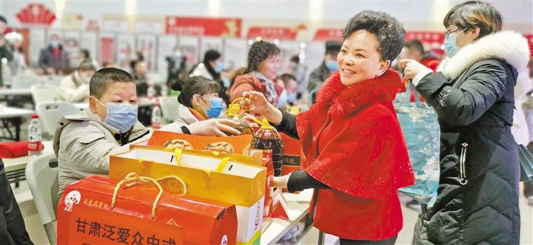 身殘志堅的郭淑芳與愛同行37年 點一盞燈，照亮別人也照亮自己